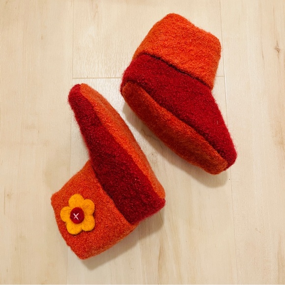 NWT Handmade Wool Toddler Slippers - Picture 3 of 8
